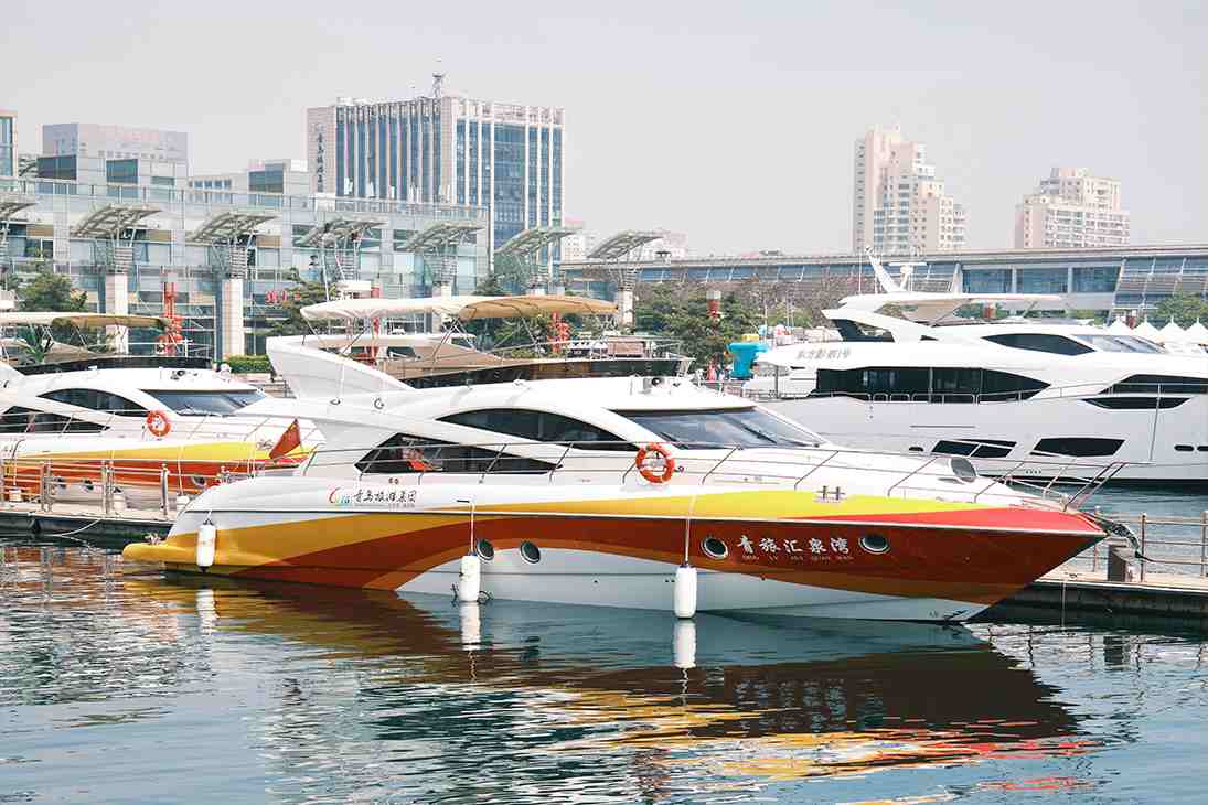Enjoy a Pet-Friendly Adventure with Yacht Rental Dubai